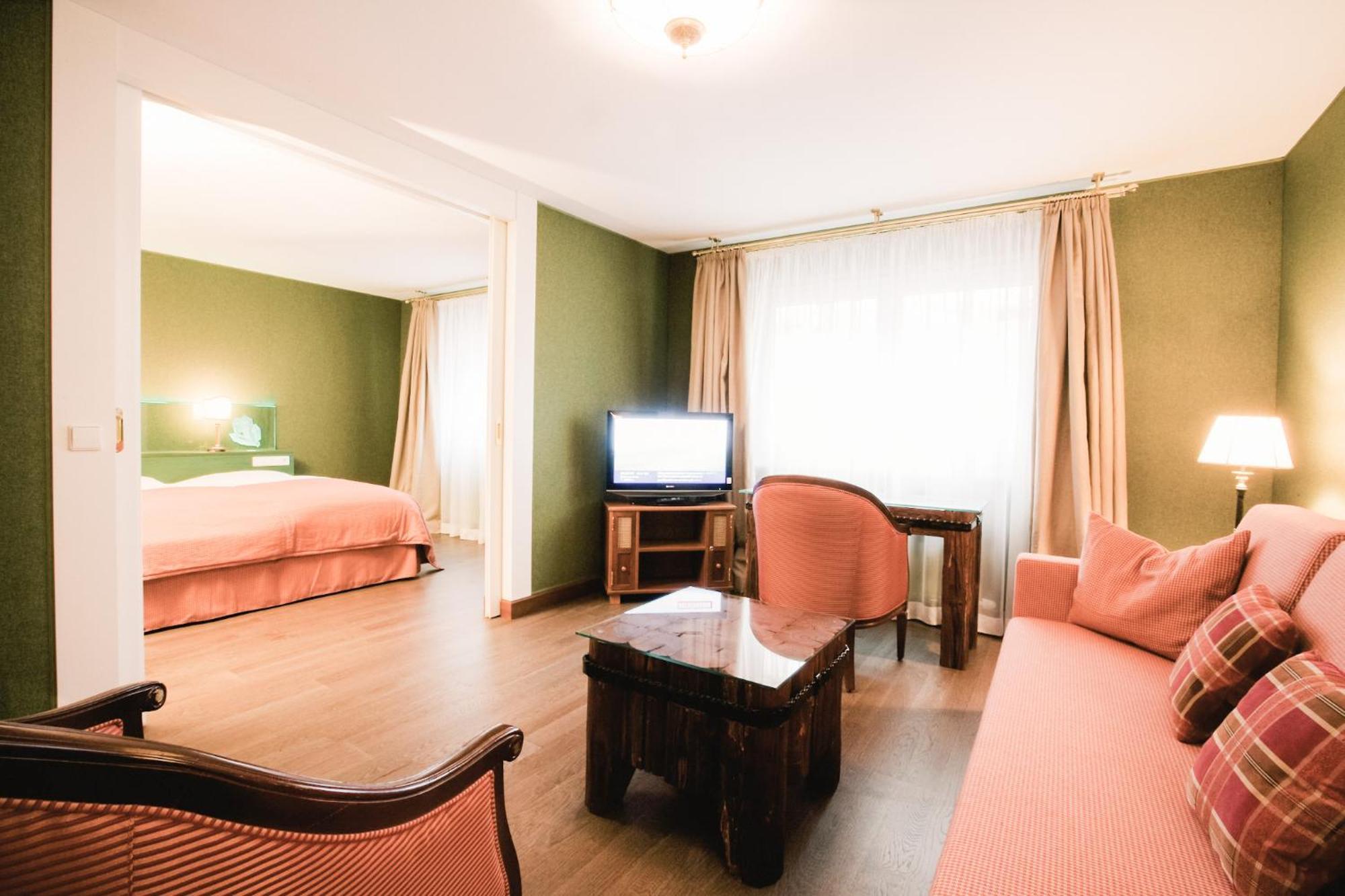 Hotel Steiner Superior Обертауэрн Экстерьер фото